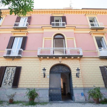 Hotel Caluga House à Piano di Sorrento Extérieur photo