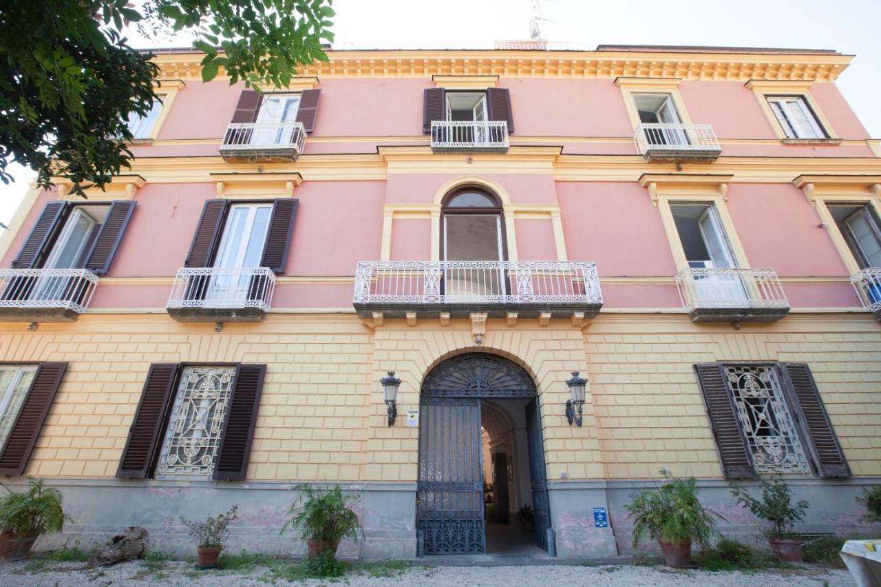 Hotel Caluga House à Piano di Sorrento Extérieur photo